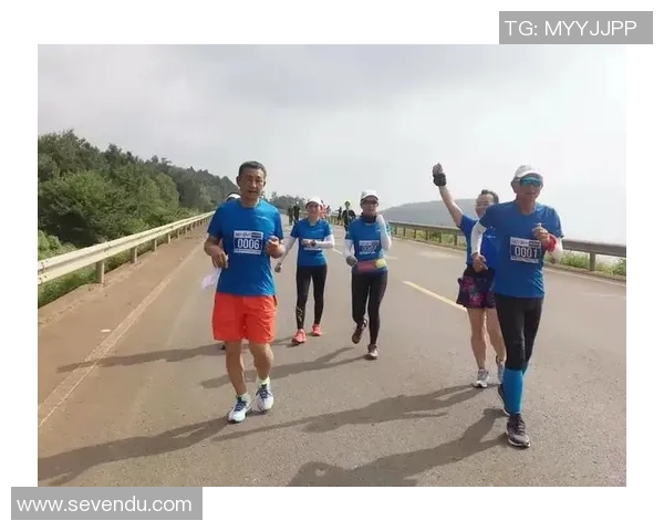 重庆篮球队的耐力揭秘：从训练到比赛的全景探索